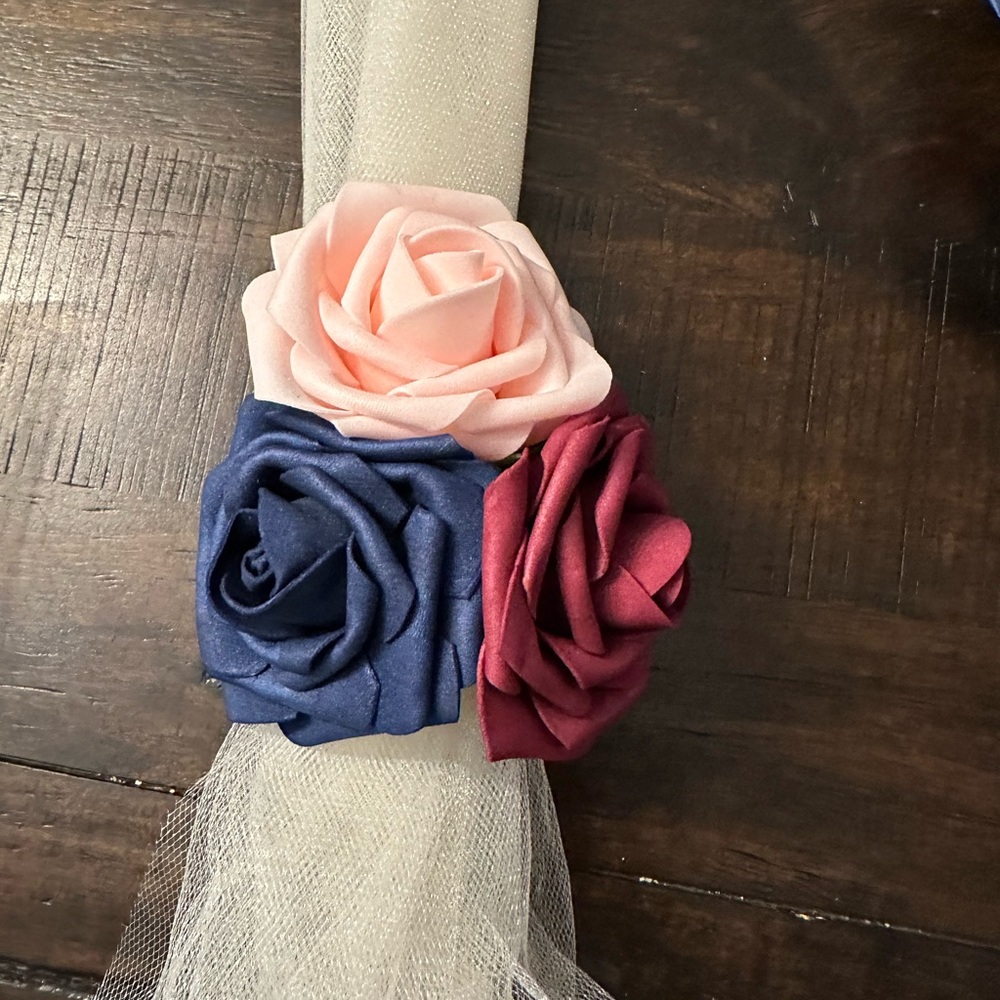 12 adjustable pew decoration